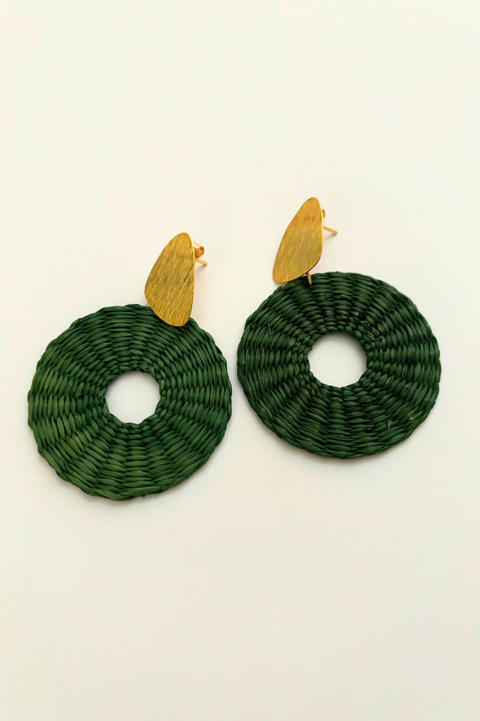 Casa Bonita Handwoven Iraca Palm Earrings - Green