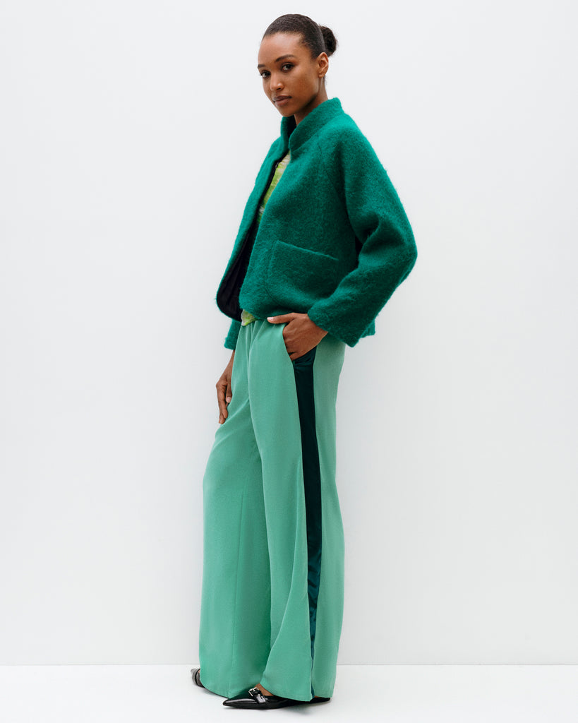 Model wears Emerald Cropped Anorak